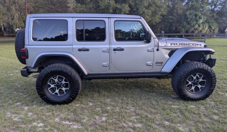 
								2019 Jeep Wrangler Unlimited Rubicon full									