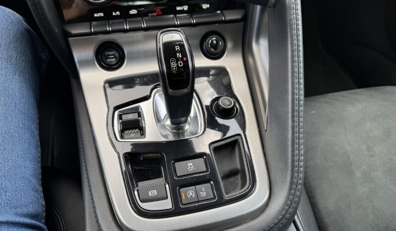 
								2017 Jaguar F-Type Coupe full									