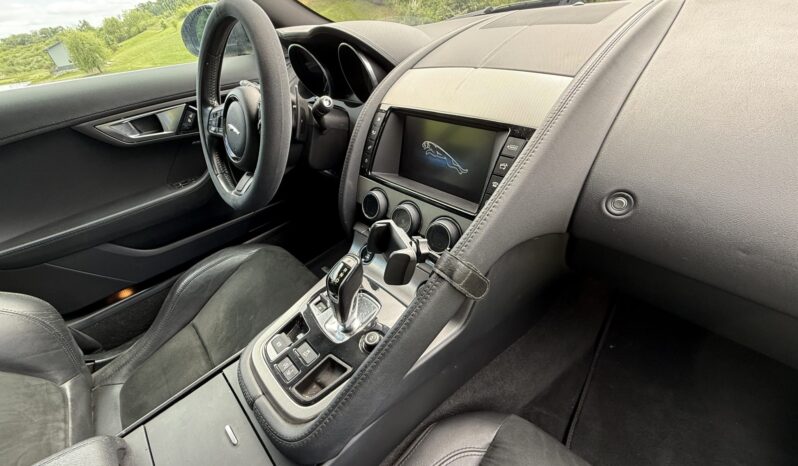 
								2017 Jaguar F-Type Coupe full									