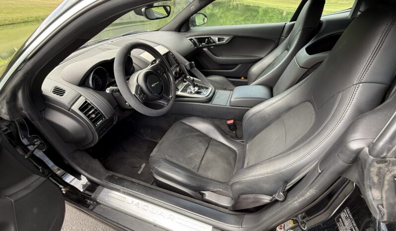 
								2017 Jaguar F-Type Coupe full									