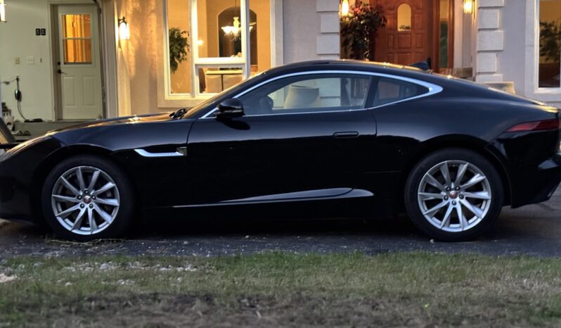 
								2017 Jaguar F-Type Coupe full									