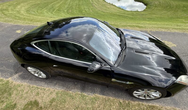 
								2017 Jaguar F-Type Coupe full									