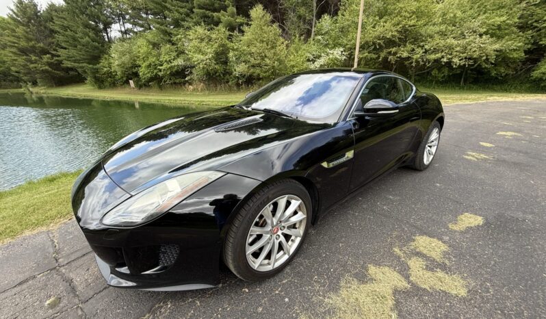 
								2017 Jaguar F-Type Coupe full									