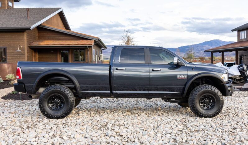 
								2018 Ram 2500 Laramie Crew Cab Cummins 4×4 full									