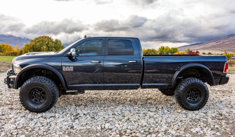 
								2018 Ram 2500 Laramie Crew Cab Cummins 4×4 full									