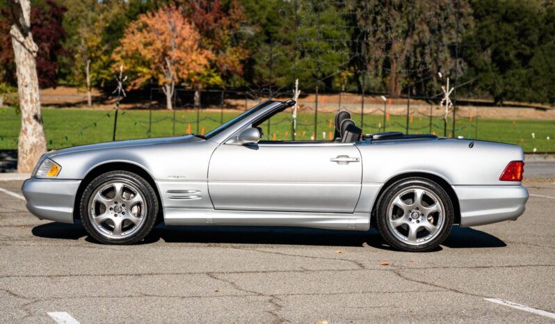 
								2002 Mercedes-Benz SL500 Silver Arrow full									