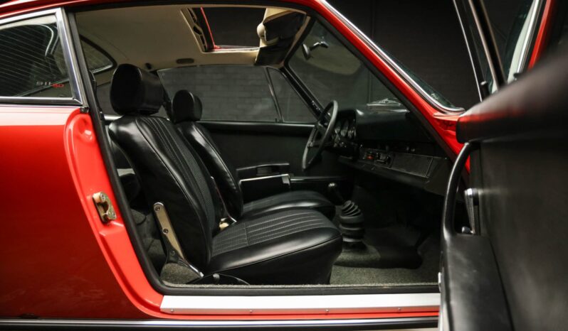 
								1973 Porsche 911T Coupe 5-Speed full									