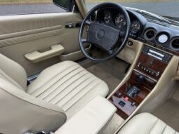
										1988 Mercedes-Benz 560SL full									