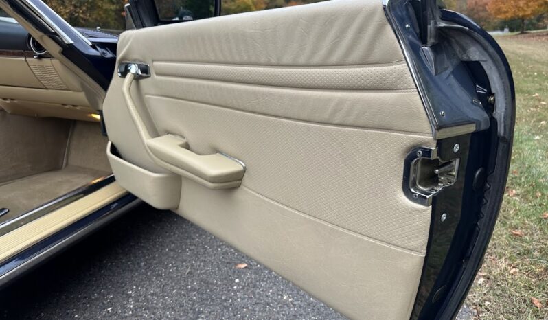 
								1988 Mercedes-Benz 560SL full									