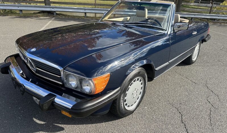 
								1988 Mercedes-Benz 560SL full									