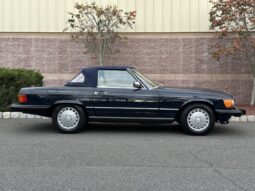 
										1988 Mercedes-Benz 560SL full									