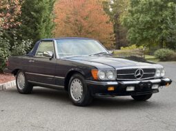 
										1988 Mercedes-Benz 560SL full									