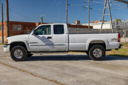 
										2003 GMC Sierra 2500HD SLE Extended Cab 4×4 full									