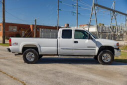 
										2003 GMC Sierra 2500HD SLE Extended Cab 4×4 full									