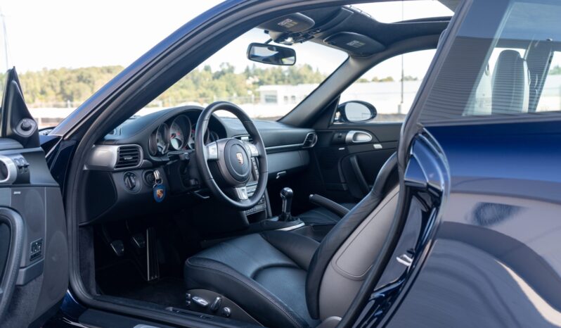 
								2006 Porsche 911 Carrera S Coupe 6-Speed full									