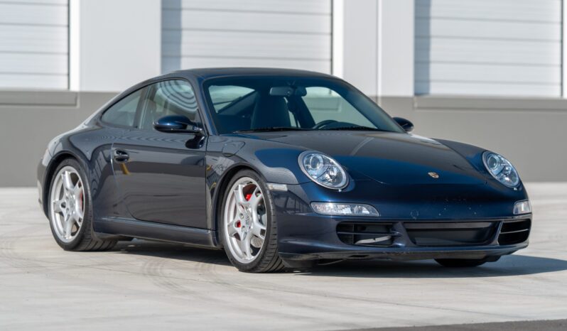 
								2006 Porsche 911 Carrera S Coupe 6-Speed full									