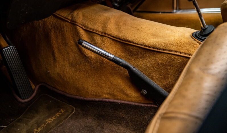 
								1969 Mercedes-Benz 280SL 4-Speed full									