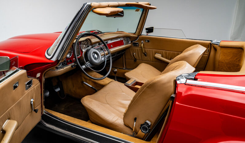 
								1969 Mercedes-Benz 280SL 4-Speed full									