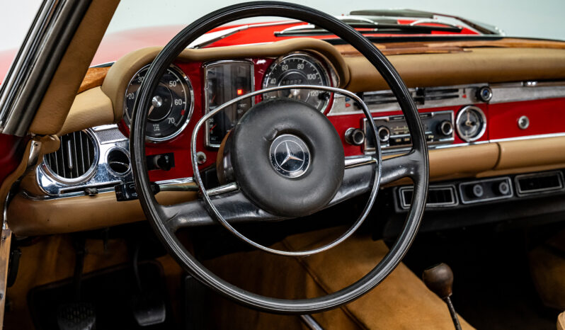 
								1969 Mercedes-Benz 280SL 4-Speed full									