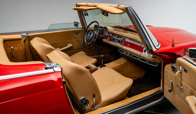 
								1969 Mercedes-Benz 280SL 4-Speed full									