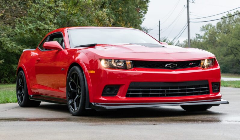 
								2015 Chevrolet Camaro Z28 full									