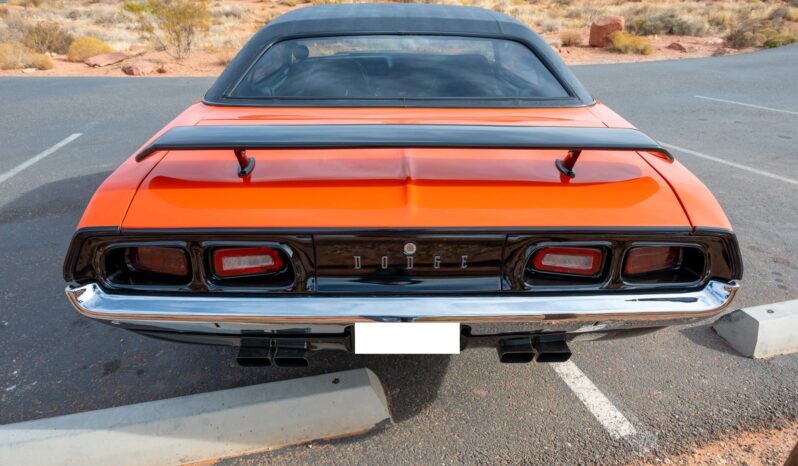 
								1972 Dodge Challenger full									