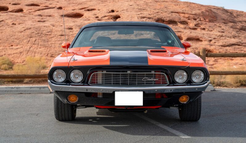 
								1972 Dodge Challenger full									