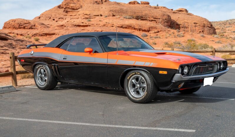 
								1972 Dodge Challenger full									