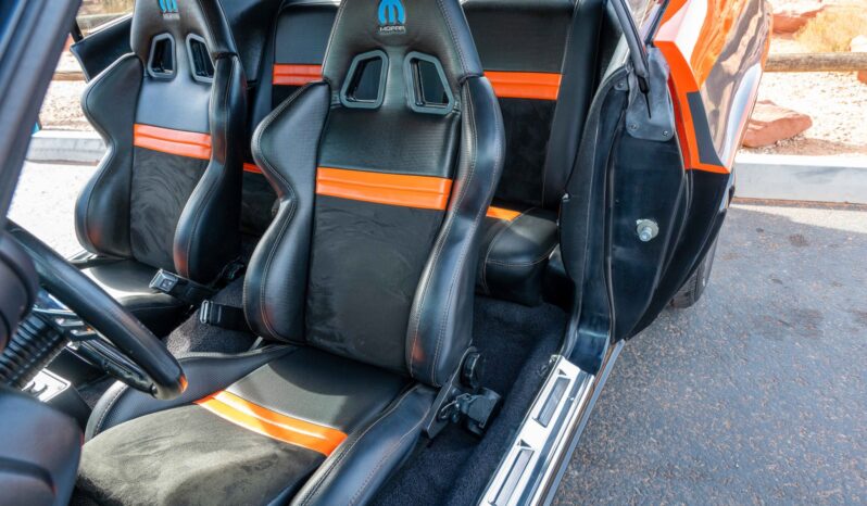 
								1972 Dodge Challenger full									