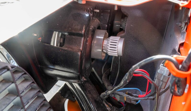 
								1972 Dodge Challenger full									