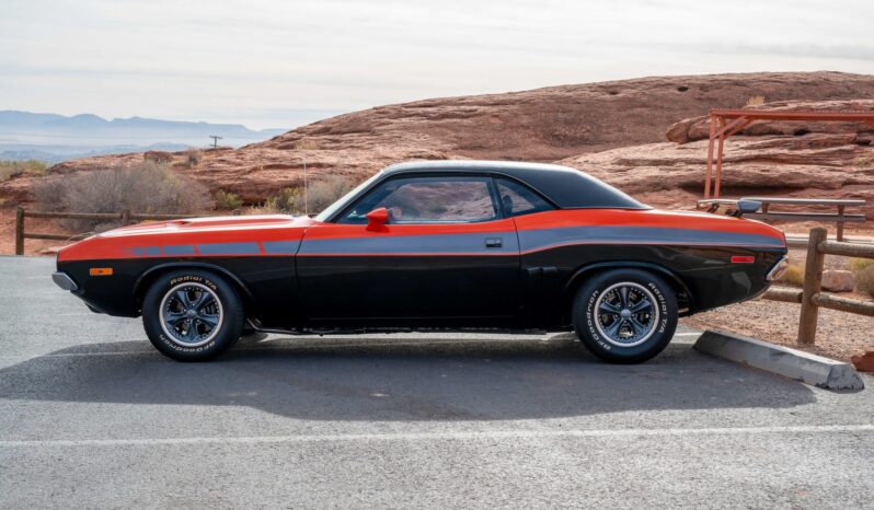 
								1972 Dodge Challenger full									