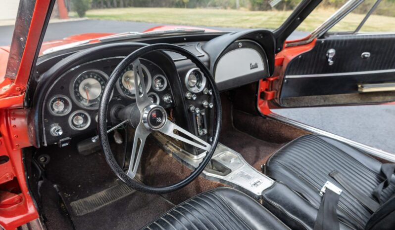 
								1963 Chevrolet Corvette Split-Window Coupe full									