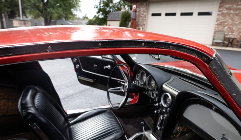 
								1963 Chevrolet Corvette Split-Window Coupe full									