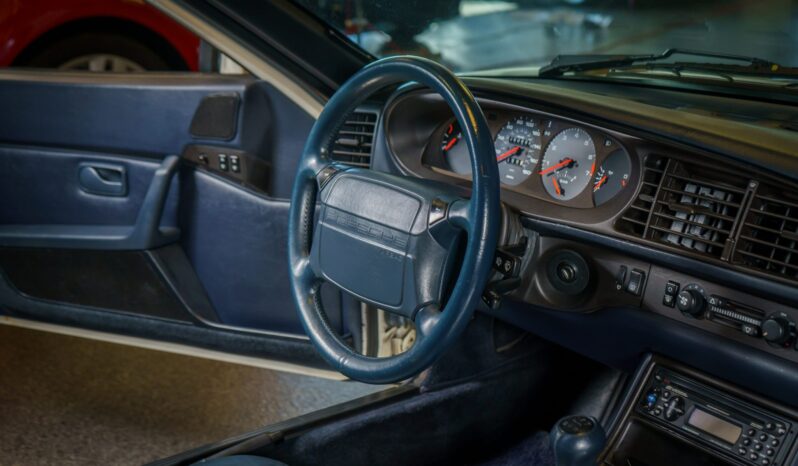 
								1989 Porsche 944 Turbo full									