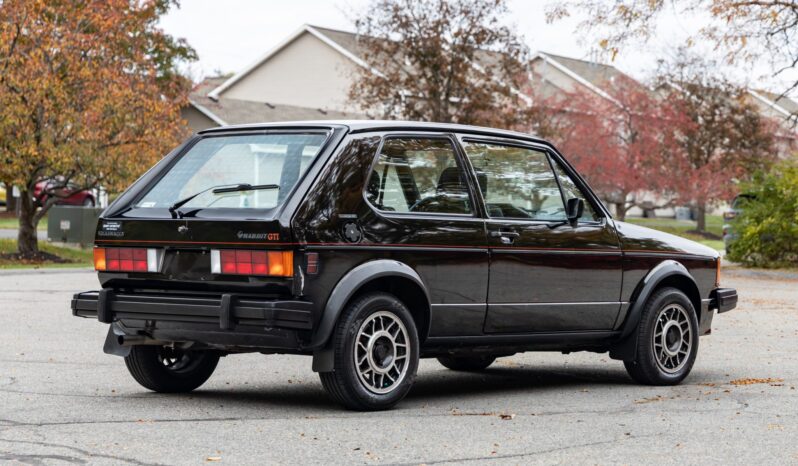 
								1983 Volkswagen Rabbit GTI full									