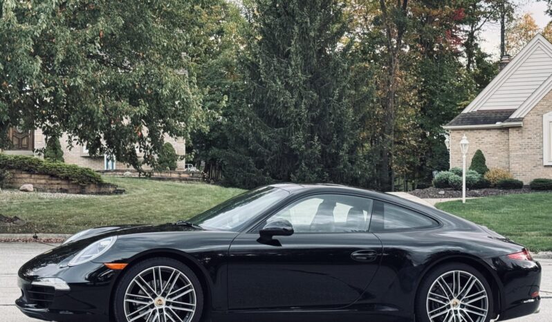 
								2013 Porsche 911 Carrera Coupe 7-Speed full									