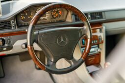 
										1993 Mercedes-Benz 400E AMG 4.2 full									