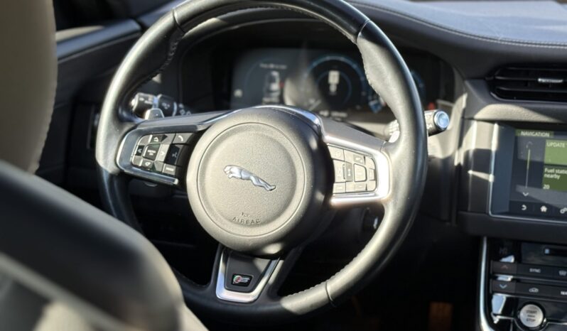 								2018 Jaguar XF Sportbrake S full									