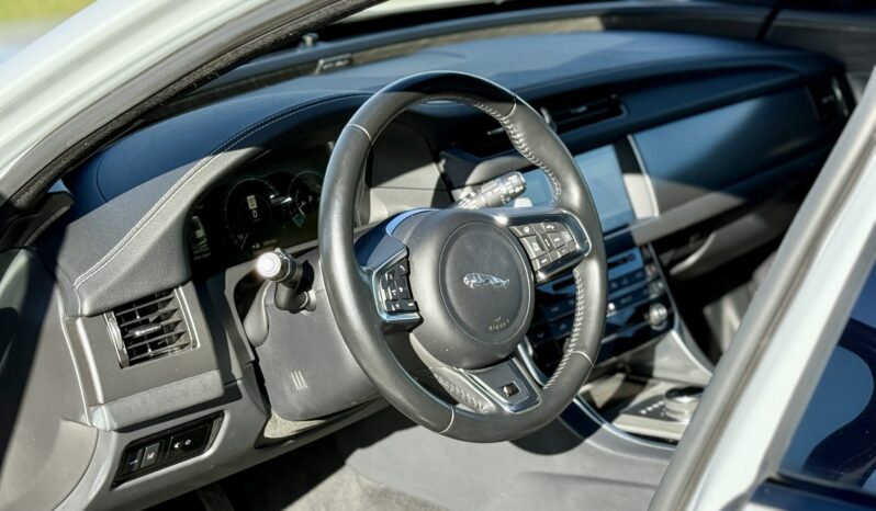 								2018 Jaguar XF Sportbrake S full									