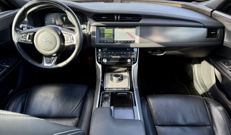 								2018 Jaguar XF Sportbrake S full									