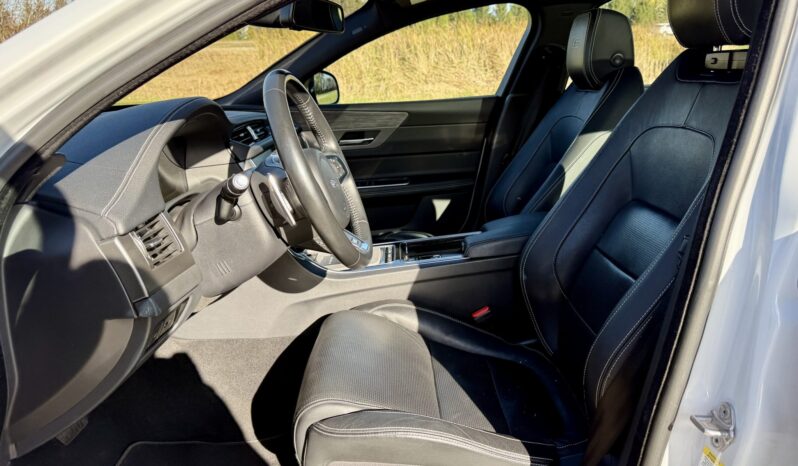 								2018 Jaguar XF Sportbrake S full									