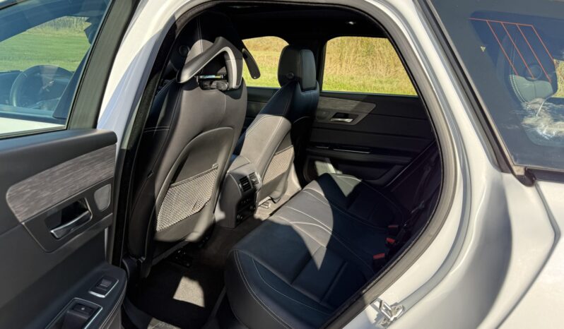 								2018 Jaguar XF Sportbrake S full									