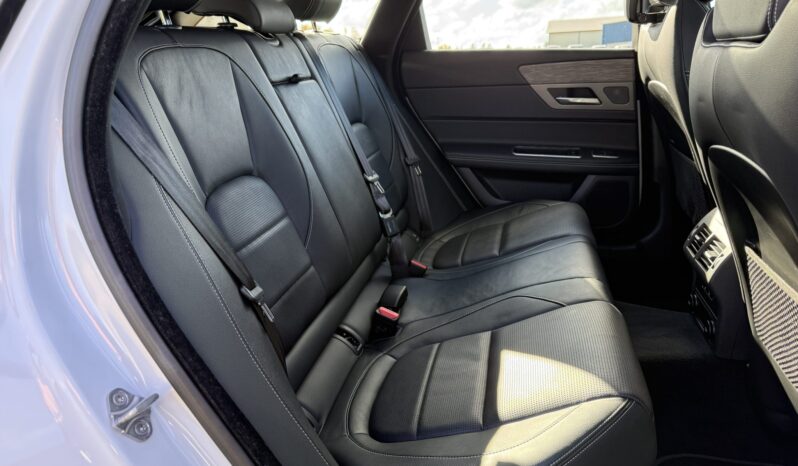 								2018 Jaguar XF Sportbrake S full									