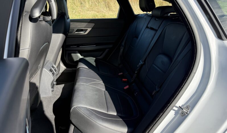 								2018 Jaguar XF Sportbrake S full									