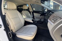 
										2016 Hyundai Equus Signature full									