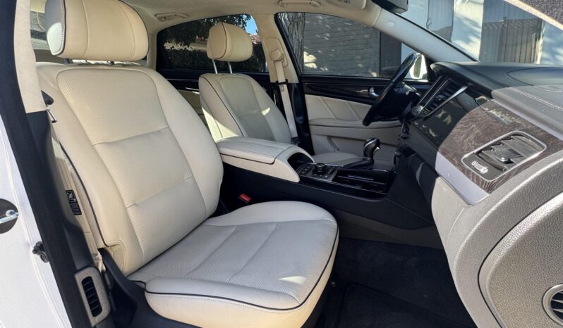 
								2016 Hyundai Equus Signature full									