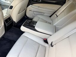 
										2016 Hyundai Equus Signature full									