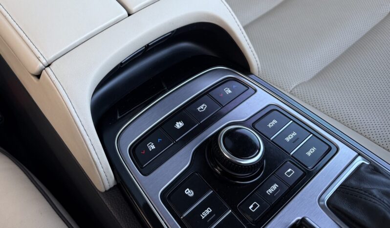 
								2016 Hyundai Equus Signature full									