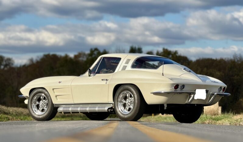 
								1964 Chevrolet Corvette Coupe 4-Speed full									