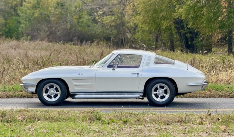 
								1964 Chevrolet Corvette Coupe 4-Speed full									